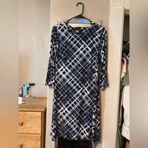 Blue and White Size 4 Tommy Hilfiger Dress with Flared Sleeves
